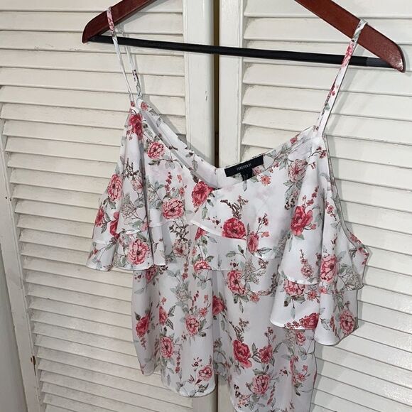 Boho Cropped Ruffle Blouse is Perfect Summer Blouse. Ready for Vacation 🛩 - Picture 16 of 16